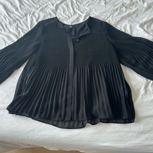 Banana Republic button down, pleated top - size M